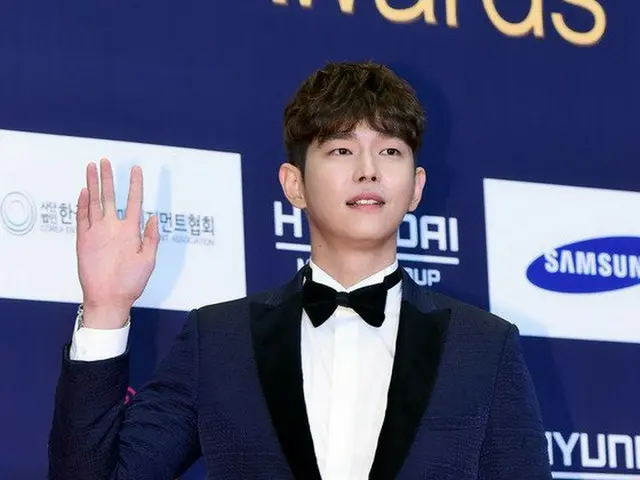 Actor Yun KyunSang, participating in the awards ceremony. ”2016 APAN StarAwards”, Seoul Kamiwa.