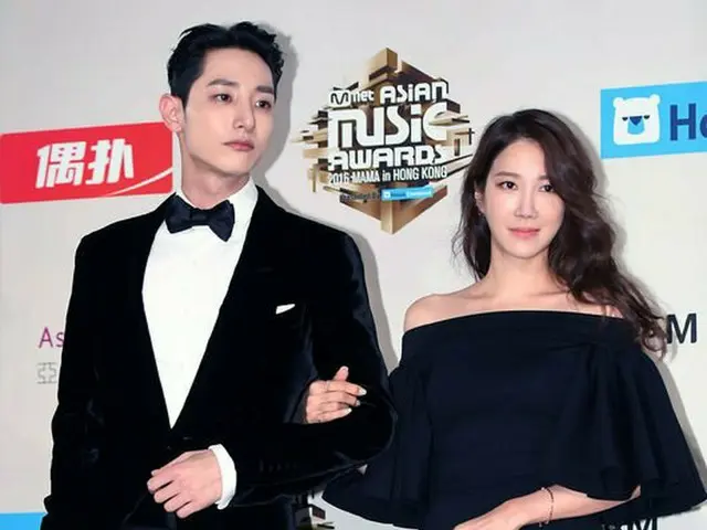 Actor Lee Soo Hyuk & Actress Lee Ji A, ”2016 MAMA” Red Carpet Participation,Hong Kong.