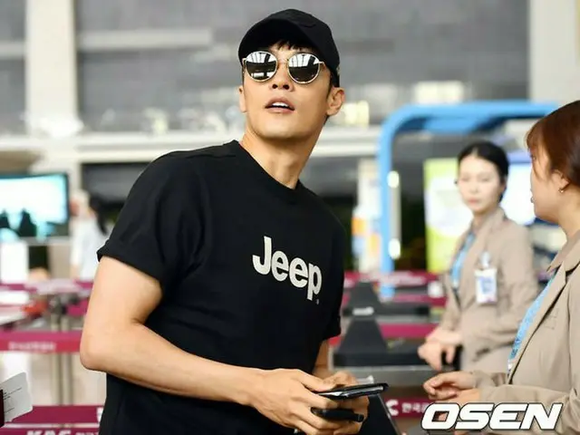 Deputure to Japan for actors SungHoon, Fan Meeting.