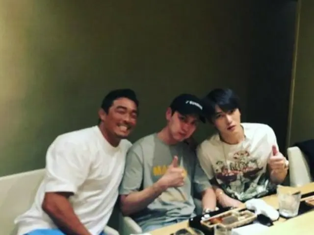 Jaejung (Hero JYJ), Tphoto with Atsugi Akiyama & Choi Tae Joon.