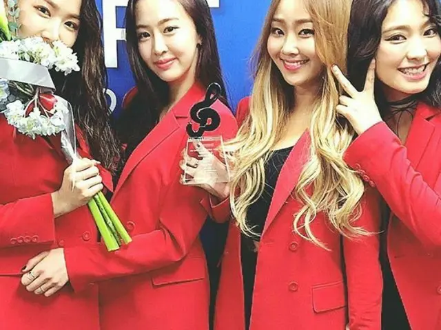 SISTAR, after yesterday's ”Gaon Chart Music Awards”.