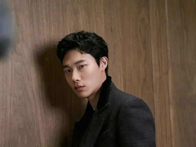 Actor Ryu Jun Yeol, donated 10 million won for environmental group greenpeace.