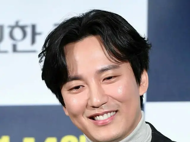 Actor Kim Nam Gil attended the movie ”Strange family” production report meeting.
