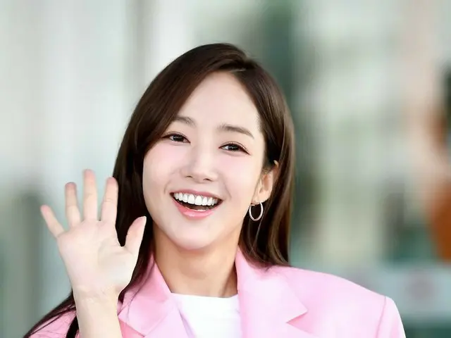 Actress Park Min Young, departure to Taiwan for schedule.