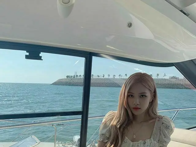 [G Official] BLACKPINK_Rosé, see you at the sea.