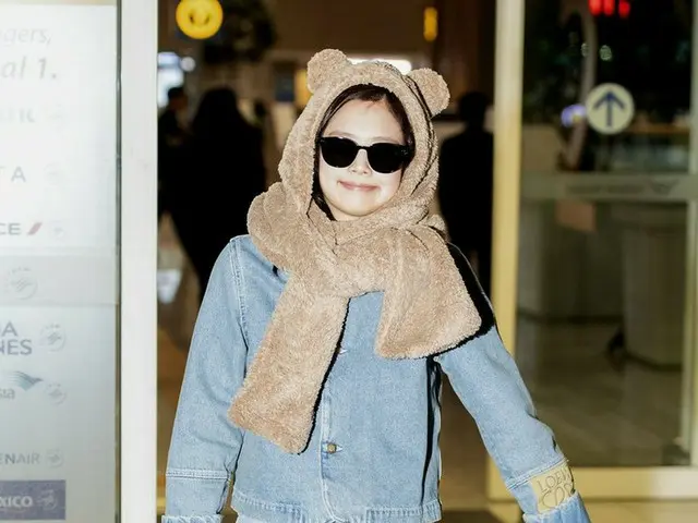 BLACKPINK JENNIE depart to Beijing, China for overseas schedule. . .