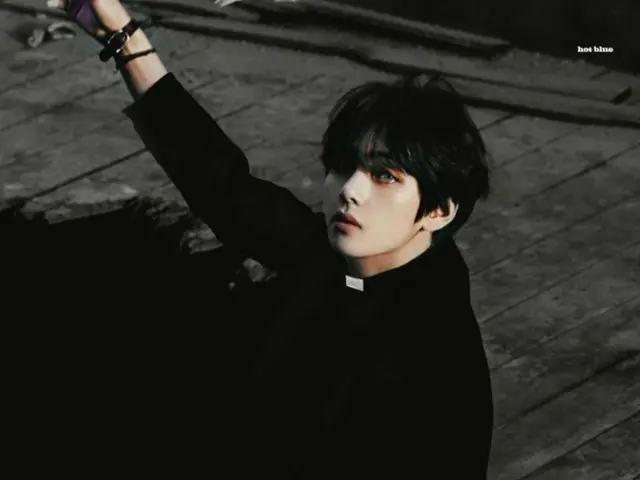 #BTS V mengomentari komentar yang ditinggalkan oleh penggemar yang mengedit foto