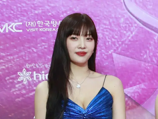 Pengumuman suara RedVelvet Surugi & Joy di Korean Metro Line 2. .  ● Saat ini, s
