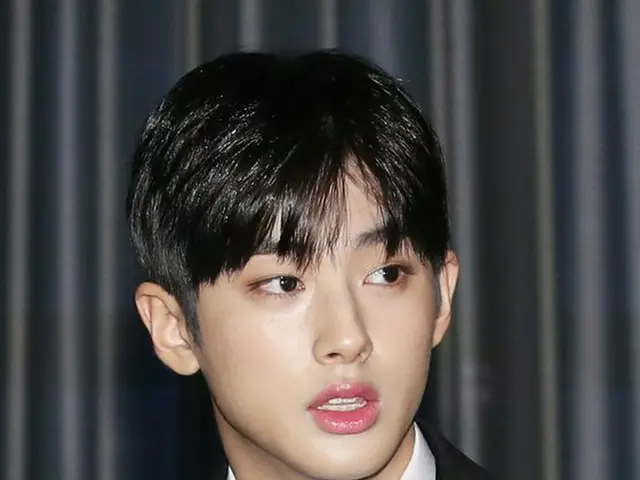 Program musik SBS MTV "THE SHOW" MC Kim Min-gyu dikukuhkan sebagai korona anion.