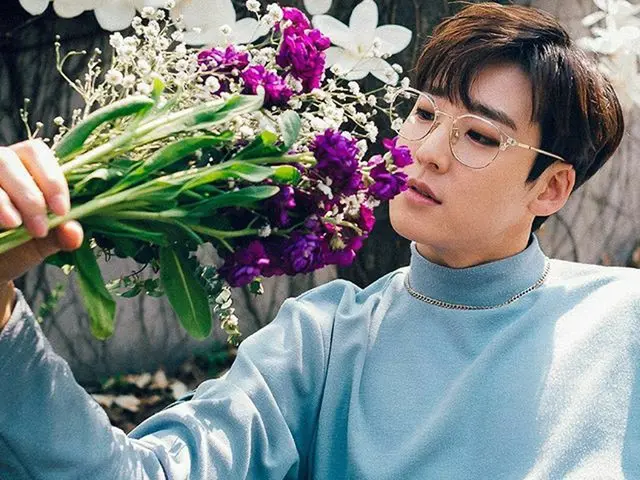 [Formula G] U-KISS_ lahir di Kevin dan menemukan seseorang menatapmu, sama seper