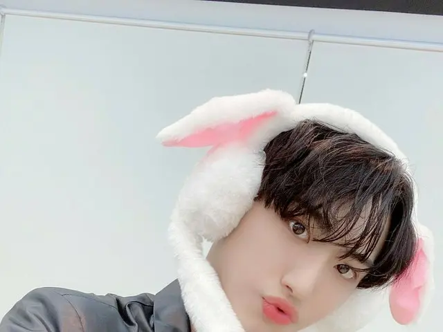 [Formula T] ATEEZ, [📷] menangis dengan tenang dengan ATEEZ🎧V LIVE ⠀  Terima ka