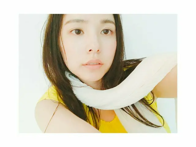 Actress Min Hyo Lyn, SNS updated. #Yellow.