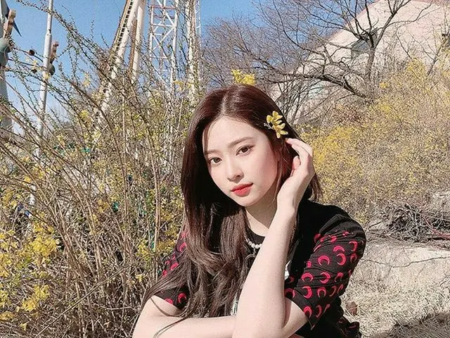 [G Resmi] IZONE, Days Terima kasih  DAZED 谢谢 😊  @Minju  #IZONE #IZONE #IZONE  