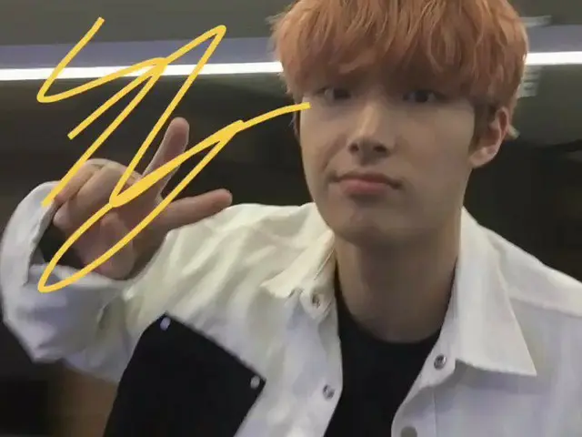 [Rumus T] ATEEZ, [🎬] 오랜만에 놀러온 menghabiskan waktu lama di Blueroom💙  #TwitterBl