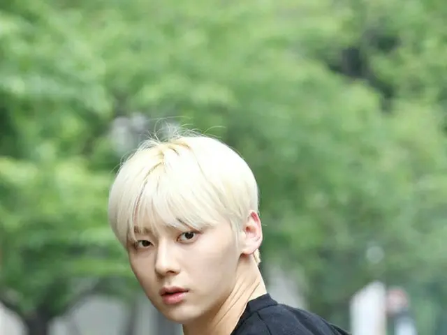 Berpartisipasi dalam rekaman KBS NU'EST's "Yo Hey-ul's Sketchbook". ..