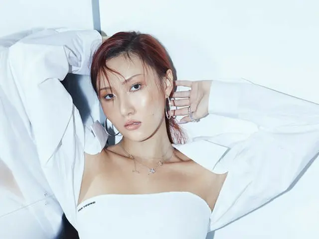 "MAMAMOO" フ ァ サ, gambar diterbitkan. . "KOSMOPOLITAN".