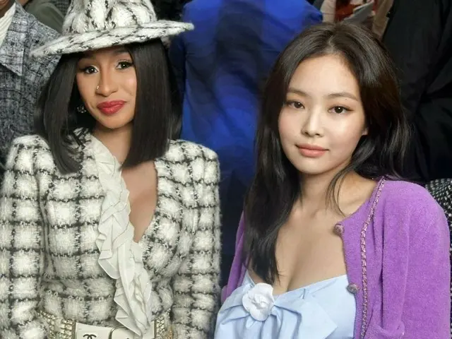 Two-shot with #BLACKPINK JENNIE and American singer ”Cardi B” is Hot Topic inKorea. .. ..