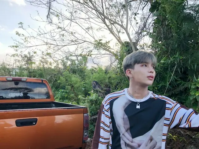 [T formula] ATEEZ, [#Hongjoong] Selamat ulang tahun untuk anak bungsu👏👏👏🥳 #A