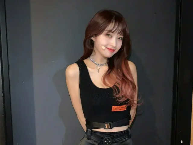 [T formula] EVERGLOW, [#Sihyeon] Pakaian hari ini sangat indah 🖤 Selamanya, mau