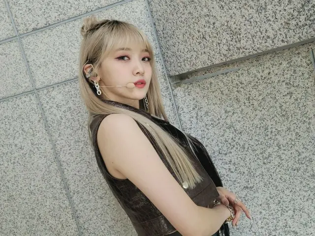 [T formula] EVERGLOW, [#Coming] Forever ♡ 3 ♡ Rambutku panjang, tapi aku melihat