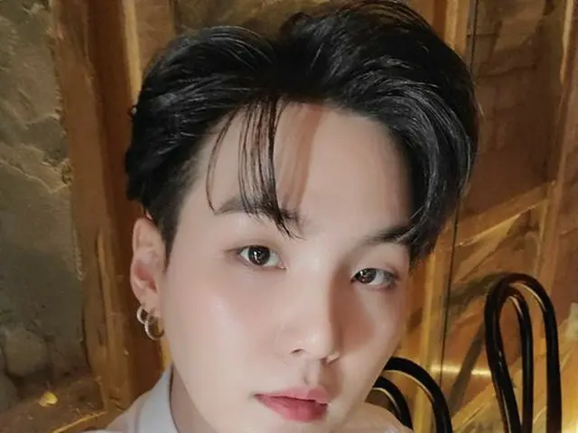 SUGA (BTS) akan memberi tahu Anda situasi terbaru sebelum melakukan comeback. Du