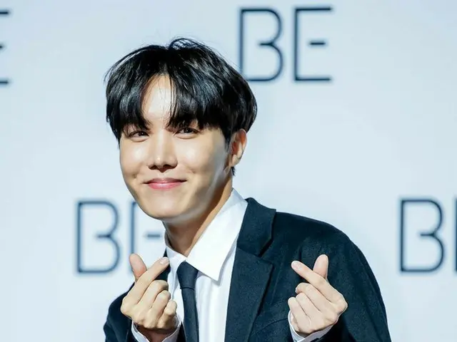 J-HOPE berpartisipasi dalam konferensi pers global. DDP, tanggal 20 pagi. ..