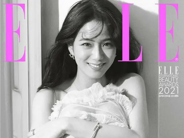 BLACKPINK JISOO, pictorial & interview released. ELLE. ”It's been four yearssince I made my debut, b