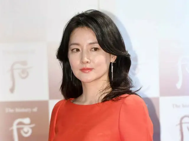 Actress Lee Youg Ae, donated for accident casualties during army training. Fulltuition fee is also s