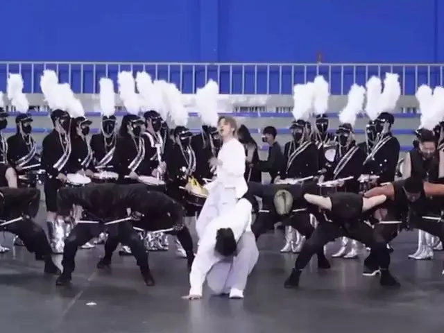 #BTS, "Music and Dance" adalah topik hangat di Korea. ● Video latihan panggung k