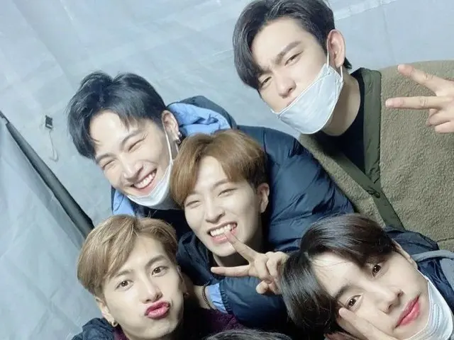 #GOT7, semua orang secara resmi mengumumkan pemutusan kontrak dengan JYP. .. ● D