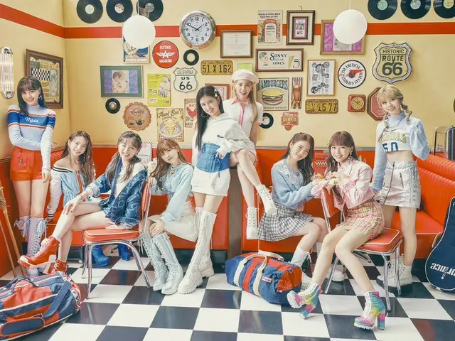 NiziU will release Japan's 2nd single ”Take a picture / Poppin'Shakin'” on April7th. .. ..