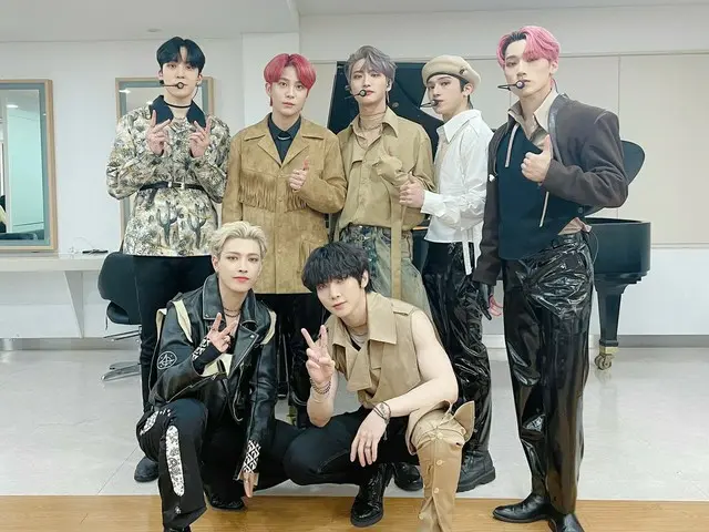 [T Official] ATEEZ, [📷] TODAY ATEEZ This is attached 🎶 Being with ATEEZ for therest of your life i