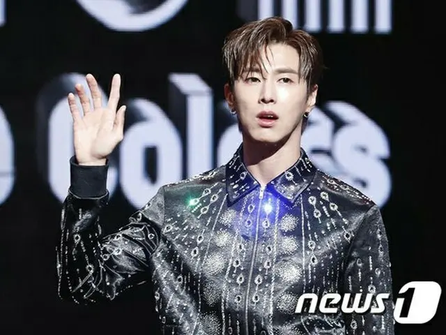 Yunho (U-KNOW TVXQ) mengumumkan perilisan Mnet "Kingdom". Untuk satu-satunya MC 