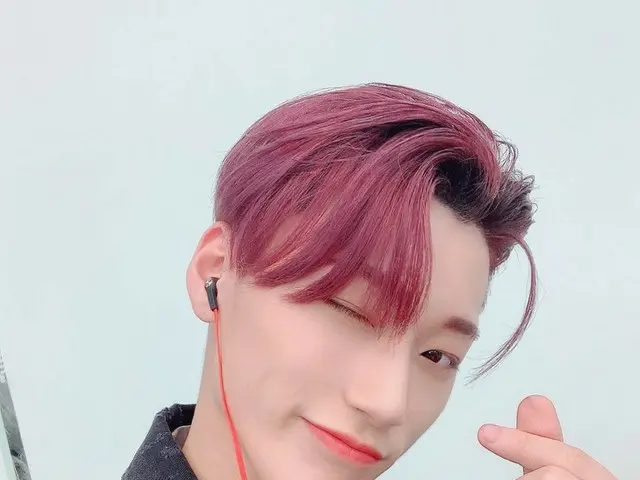 [T Official] ATEEZ, [#Mountain] Today is also a fun day ❤️ Tinies you want tosee ❤️ #ATEEZ #ATEEZ ..