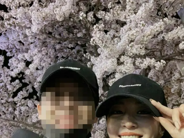 Penjelasan karir pacar aktris Han Ye Seul_ "Orang yang pernah bekerja di karaoke