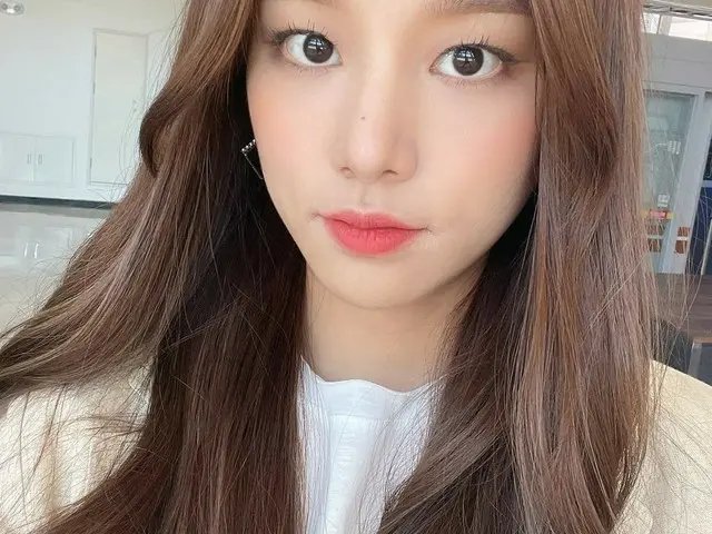[TOfficial] LABOUM, [#Solbin] Malaikat Penjaga Energi📸💛 #LABOUM #SOLBIN