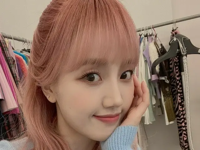 [TOfficial] CherryBullet, [#Haeyoon #HAEYOON] Love So Sweet jacket shooting😛 In
