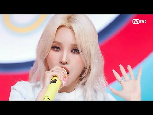 mnk】[JEON SOYEON - BEAM BEAM] Panggung Debut Solo | #M COUNTDOWN_EP.717 | Mnet 2