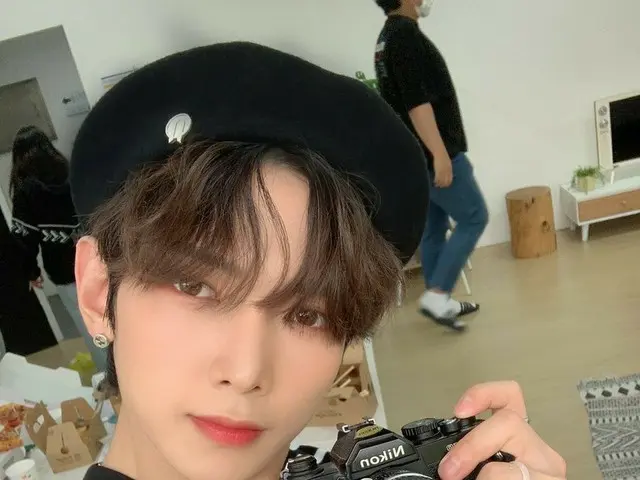 [T Official] ATEEZ, [#Women's Commercial High School] ATINY I'll take a photo 1and 2 sets! #ATEEZ #A