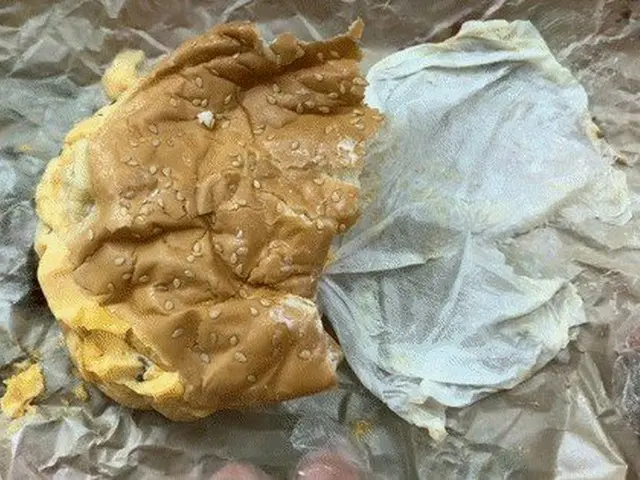 Tisu hamburger yang dipesan oleh cabang Jeju dari rantai makanan cepat saji yang