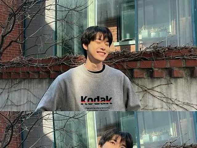 "NCT" Doyoung memenangkan penghargaan aktor di Seoul Webfest 2021. ..