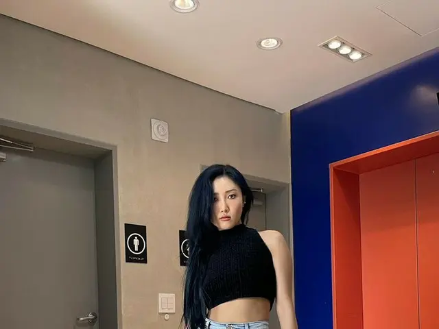 [TResmi] MAMAMOO, [#Hwasa] Setelah beberapa saat, pada jam 2 di Naver Now, 'Han 