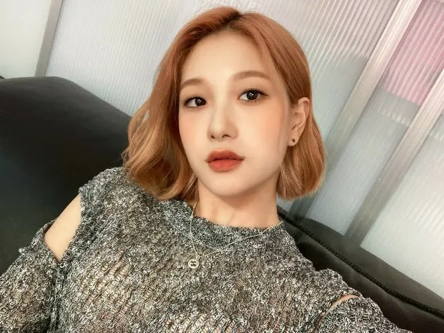 [T Resmi] fromis_9, [#Seoyoung] 12PM Makan Siang Makan makanan lezat dan tunggu 