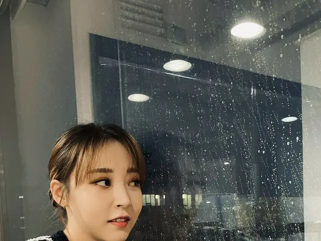 [Resmi] MAMAMOO, [#Moonbyul] Setelah beberapa saat, studio Naver Now jam sembila