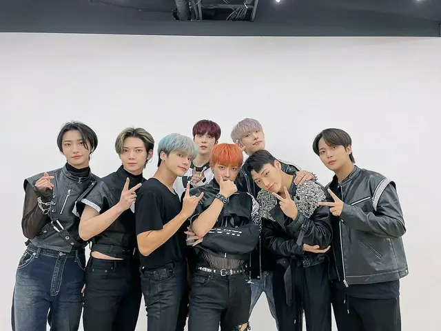 [T Official] ATEEZ, [📷] TODAY ATEEZ ⠀ ATINY and ”Deja Vu”'s first fansautographing session complete