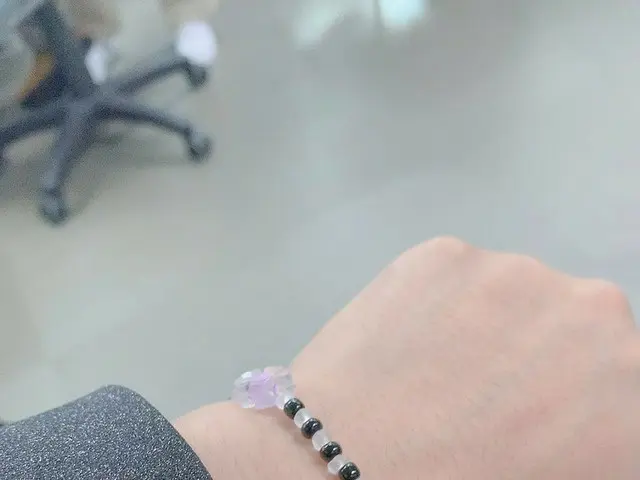 [T Official] ATEEZ, [#Mountain] Beaded bracelet I made #ATEEZ #ATEEZ ..