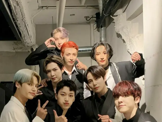 [T Official] ATEEZ, [📷] TODAY ATEEZ ⠀ 👥👥👥 What ... 👥👥 Zawazawa ... 👥👥👥👥What ..... 👥👥 ...