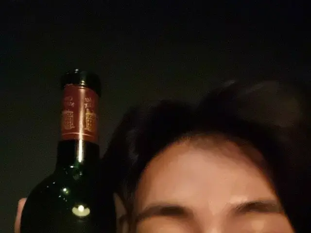 [Dofficialbig] RT BTS_twt: Saya masuk album foto, tapi saya tidak ingat mengapa 