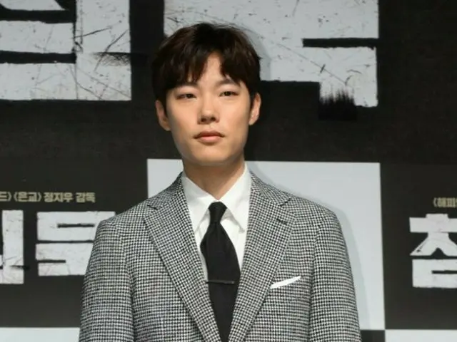 Actor Ryu Jun Yeol confirmed his participation in ”2017 Asia Artist Awards”.