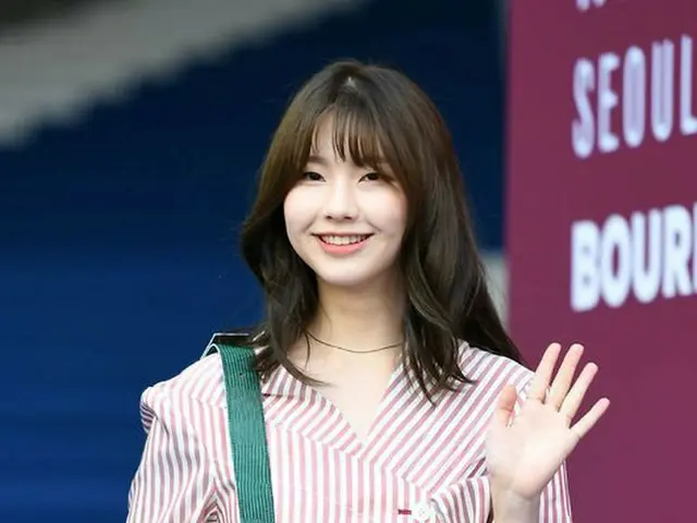 Actress Kim Jin Kyung, attended BOURIE fashion show. On the morning of July17th, Dongdaemun DDP ”201